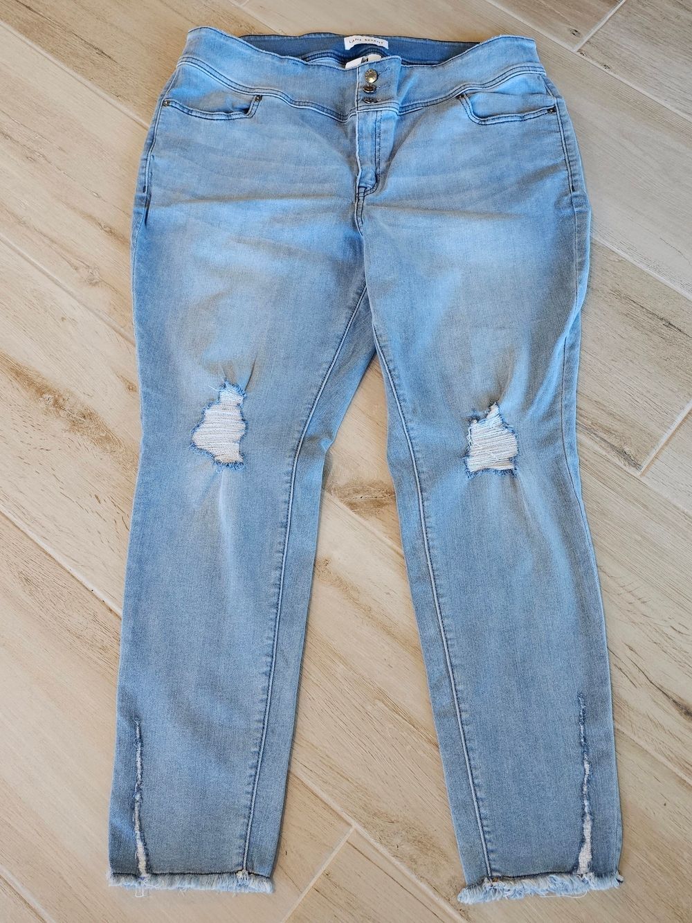 Lane Bryant Light Blue Ripped Distressed Cropped Ankle Jeans Raw Hem Size 20
